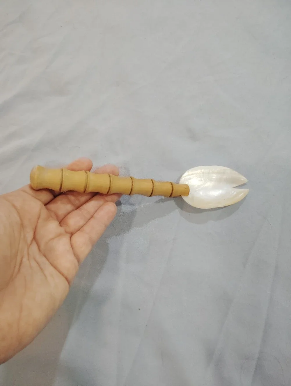 Mother Of Pearl And Bamboo Caviar/Seafod Spoons
